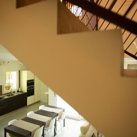 Ca' Ottantanove Villa Mestre Bagian luar foto